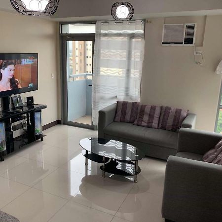 Cubao Manhattanheights Unit 11A Tower B, 2Br Manila Kültér fotó