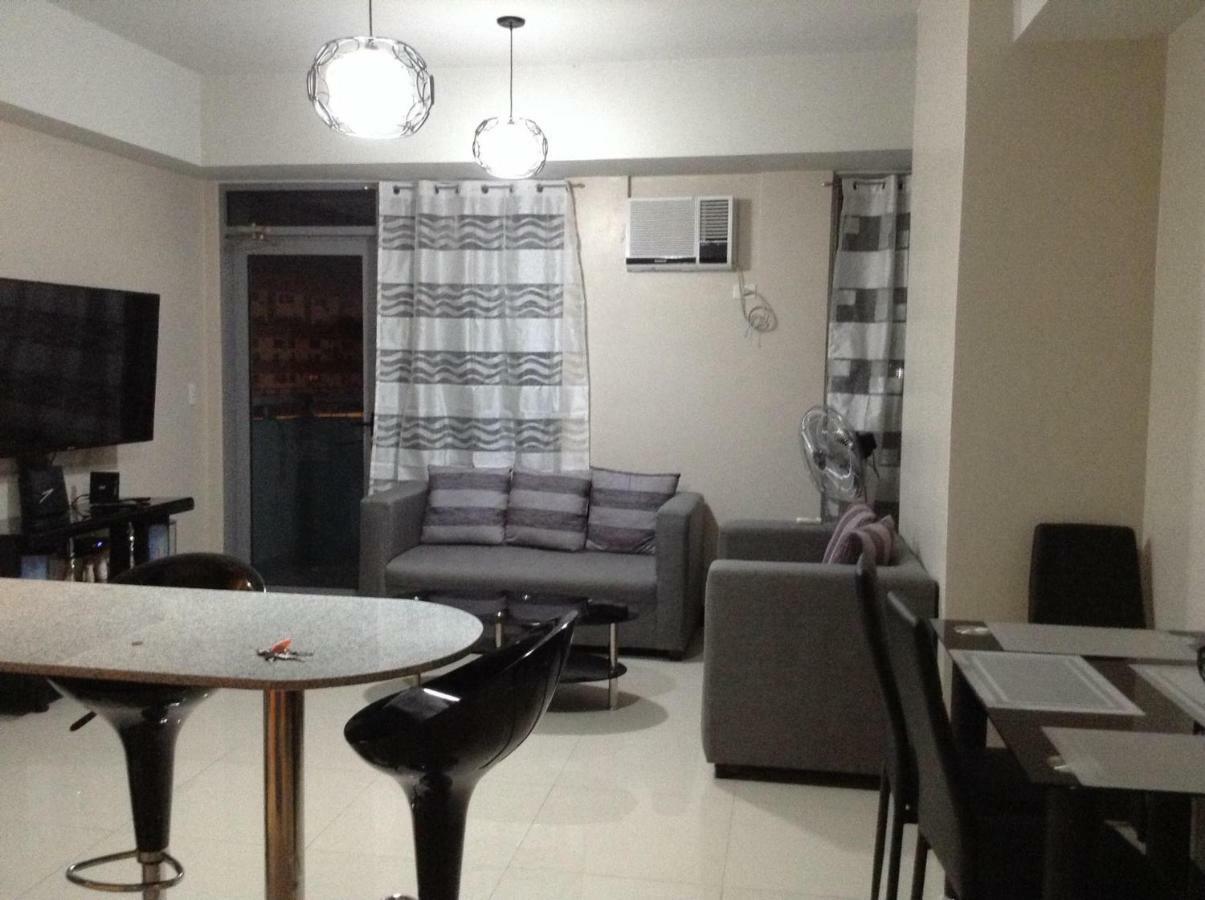 Cubao Manhattanheights Unit 11A Tower B, 2Br Manila Kültér fotó