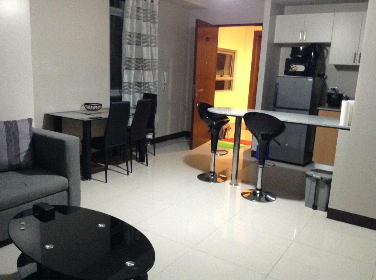 Cubao Manhattanheights Unit 11A Tower B, 2Br Manila Kültér fotó