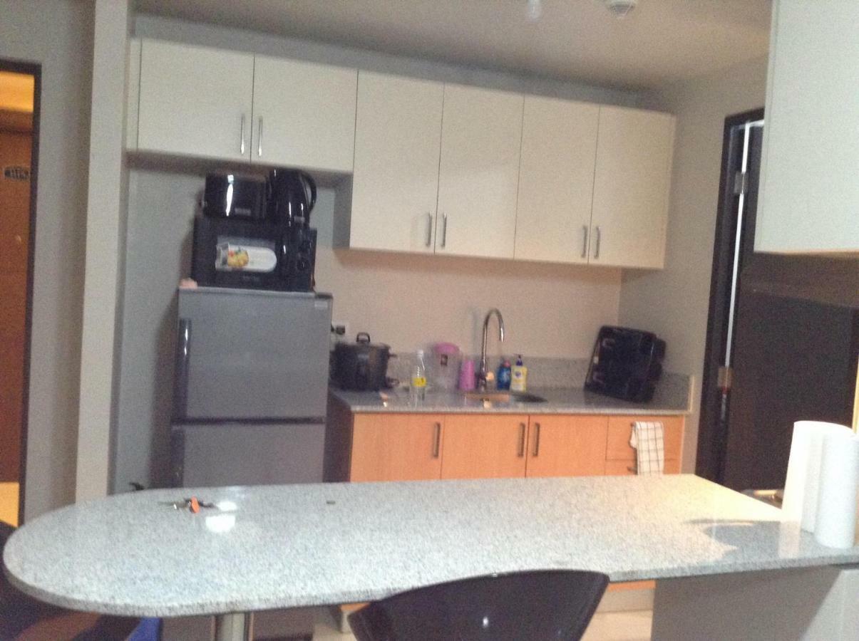 Cubao Manhattanheights Unit 11A Tower B, 2Br Manila Kültér fotó