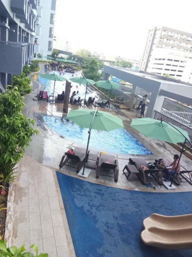 Cubao Manhattanheights Unit 11A Tower B, 2Br Manila Kültér fotó