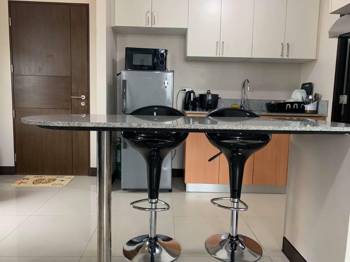 Cubao Manhattanheights Unit 11A Tower B, 2Br Manila Kültér fotó